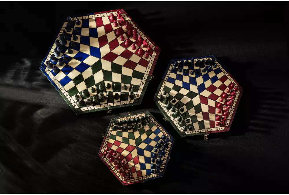 Szachy dla trójki graczy - średnie (trójkolorowe)